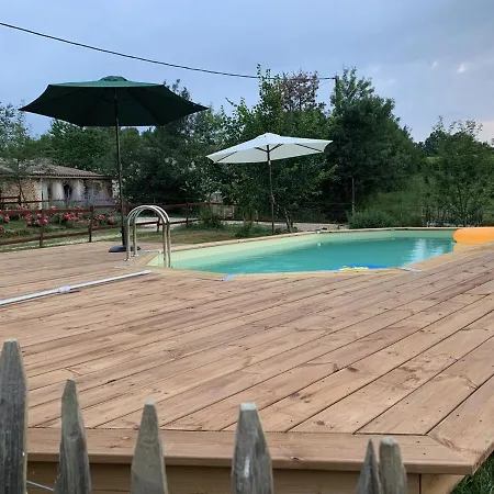 Bed & Breakfast La Grange D'oustaud 3*