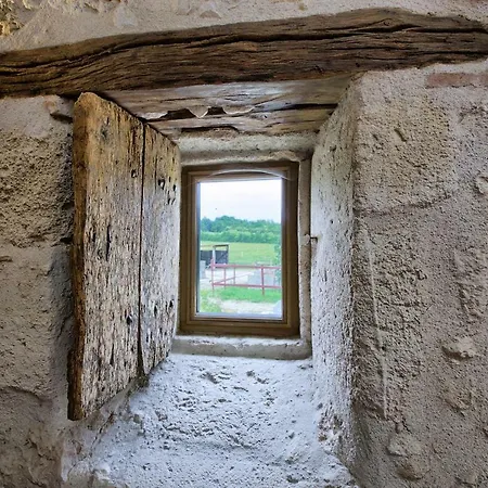 La Grange D'oustaud