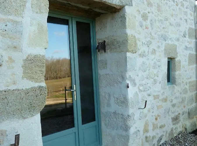 La Grange D'oustaud Bed and breakfast